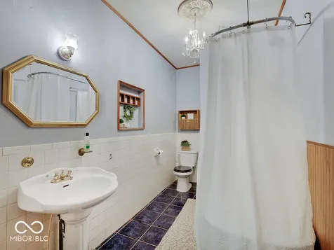 1297 Wayne Street Noblesville IN 46060