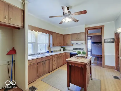 1297 Wayne Street Noblesville IN 46060