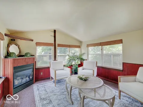 1297 Wayne Street Noblesville IN 46060