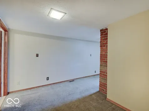 1297 Wayne Street Noblesville IN 46060