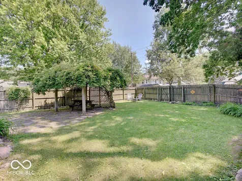 1297 Wayne Street Noblesville IN 46060
