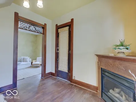 1297 Wayne Street Noblesville IN 46060
