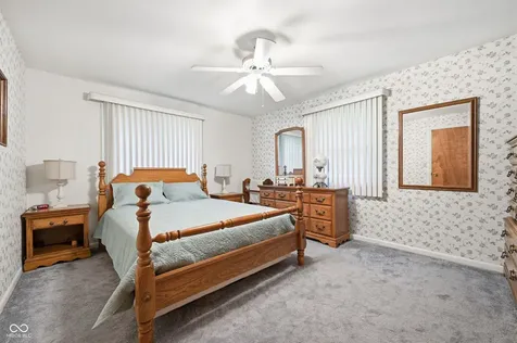 3914 N Lanewood Drive Muncie IN 47304
