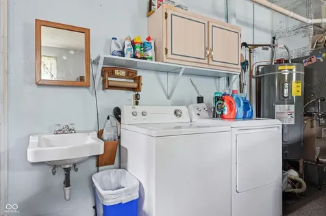 3914 N Lanewood Drive Muncie IN 47304