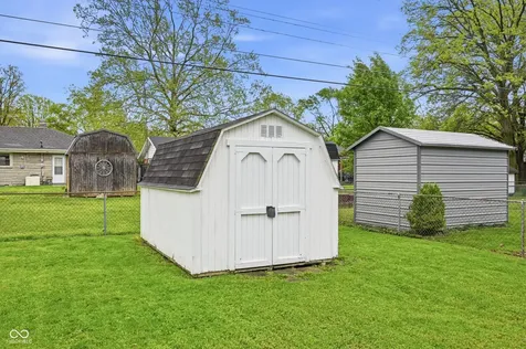 3914 N Lanewood Drive Muncie IN 47304