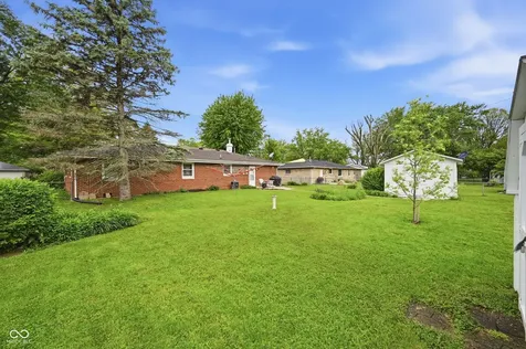 3914 N Lanewood Drive Muncie IN 47304