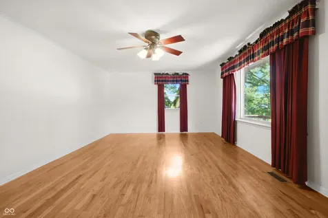 852 Knollwood Drive Columbus IN 47203