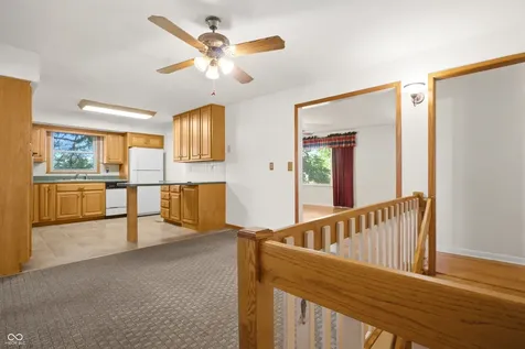 852 Knollwood Drive Columbus IN 47203