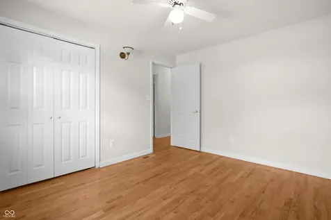 852 Knollwood Drive Columbus IN 47203