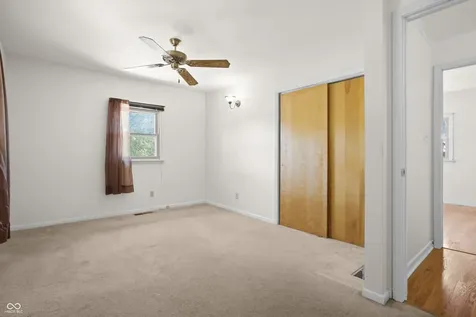 852 Knollwood Drive Columbus IN 47203