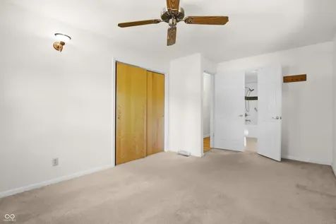 852 Knollwood Drive Columbus IN 47203