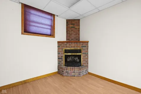 852 Knollwood Drive Columbus IN 47203