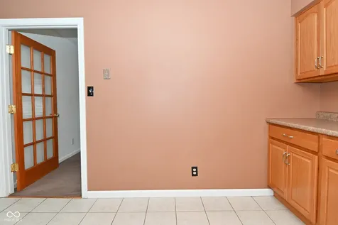 1040 Emory Lane Indianapolis IN 46241