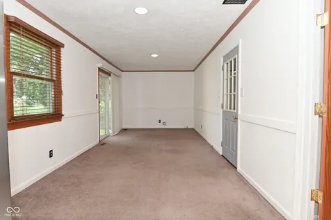 1040 Emory Lane Indianapolis IN 46241