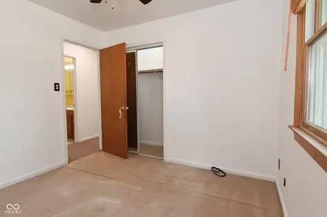 1040 Emory Lane Indianapolis IN 46241