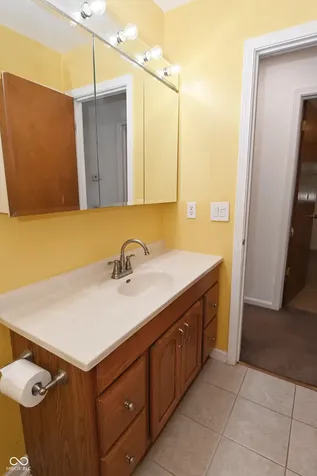 1040 Emory Lane Indianapolis IN 46241