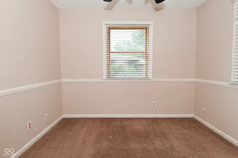 1040 Emory Lane Indianapolis IN 46241