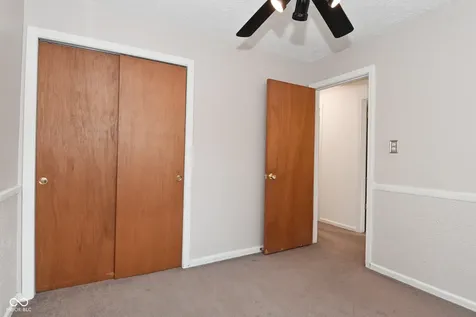 1040 Emory Lane Indianapolis IN 46241