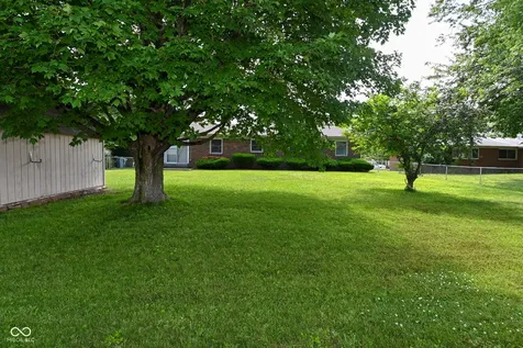 1040 Emory Lane Indianapolis IN 46241