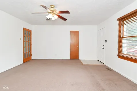 1040 Emory Lane Indianapolis IN 46241