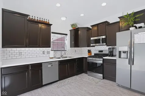 7435 Beal Circle Indianapolis IN 46217
