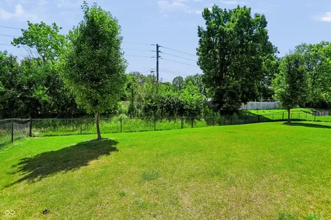 7435 Beal Circle Indianapolis IN 46217