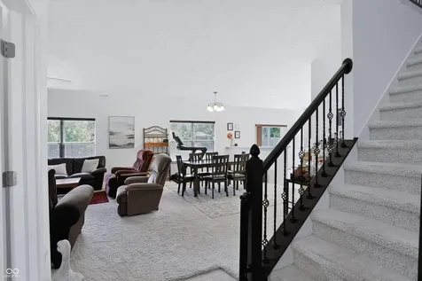 7435 Beal Circle Indianapolis IN 46217