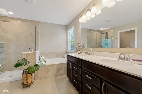 5302 Aegis Drive Noblesville IN 46062