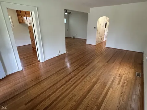 5145 E Walnut Street Indianapolis IN 46219