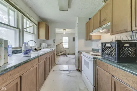 301 N Galeston Avenue Indianapolis IN 46229