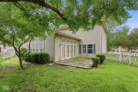 11384 Songbird Lane Fishers IN 46038