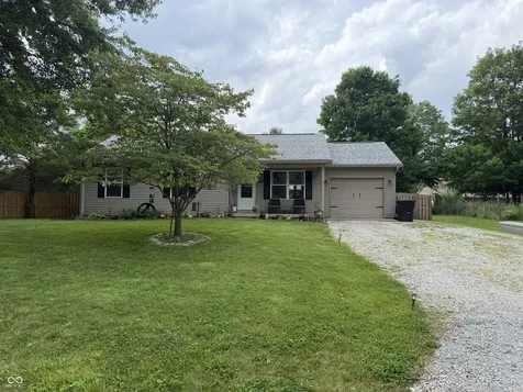 205 Jefferson Coatesville IN 46121
