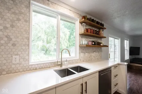 12526 Clearview Lane Indianapolis IN 46236