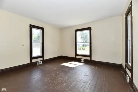 208 E Sherman Street Windfall IN 46076