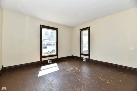 208 E Sherman Street Windfall IN 46076