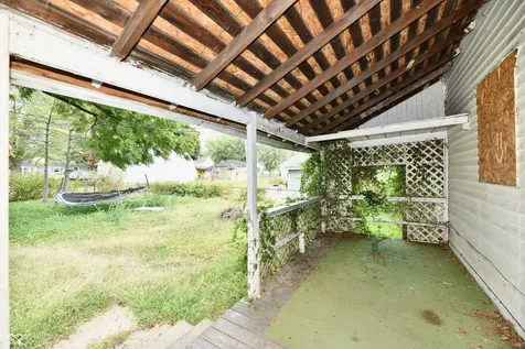 208 E Sherman Street Windfall IN 46076