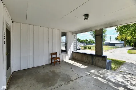 208 E Sherman Street Windfall IN 46076