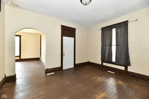 208 E Sherman Street Windfall IN 46076