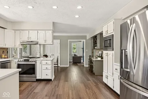 11499 Valley Meadow Drive Zionsville IN 46077