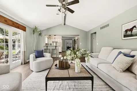 11499 Valley Meadow Drive Zionsville IN 46077