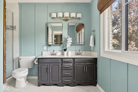 11499 Valley Meadow Drive Zionsville IN 46077