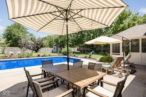 11499 Valley Meadow Drive Zionsville IN 46077