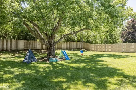 11499 Valley Meadow Drive Zionsville IN 46077