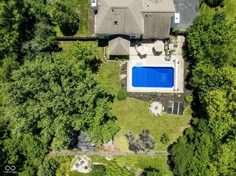 11499 Valley Meadow Drive Zionsville IN 46077