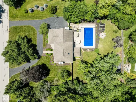 11499 Valley Meadow Drive Zionsville IN 46077