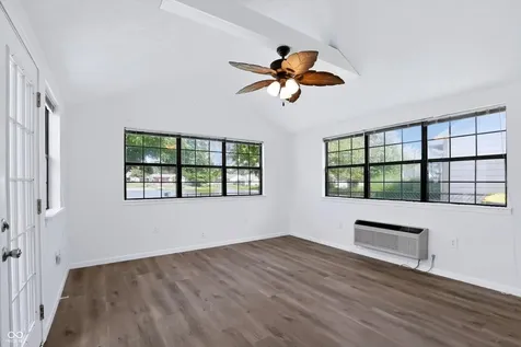 7639 Southern Lakes Indianapolis IN 46237
