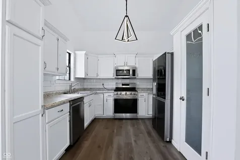 7639 Southern Lakes Indianapolis IN 46237
