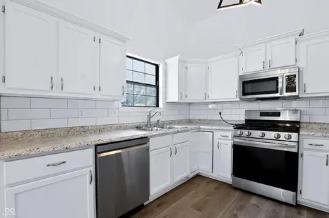 7639 Southern Lakes Indianapolis IN 46237