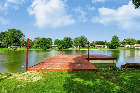 7639 Southern Lakes Indianapolis IN 46237