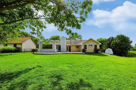 7639 Southern Lakes Indianapolis IN 46237